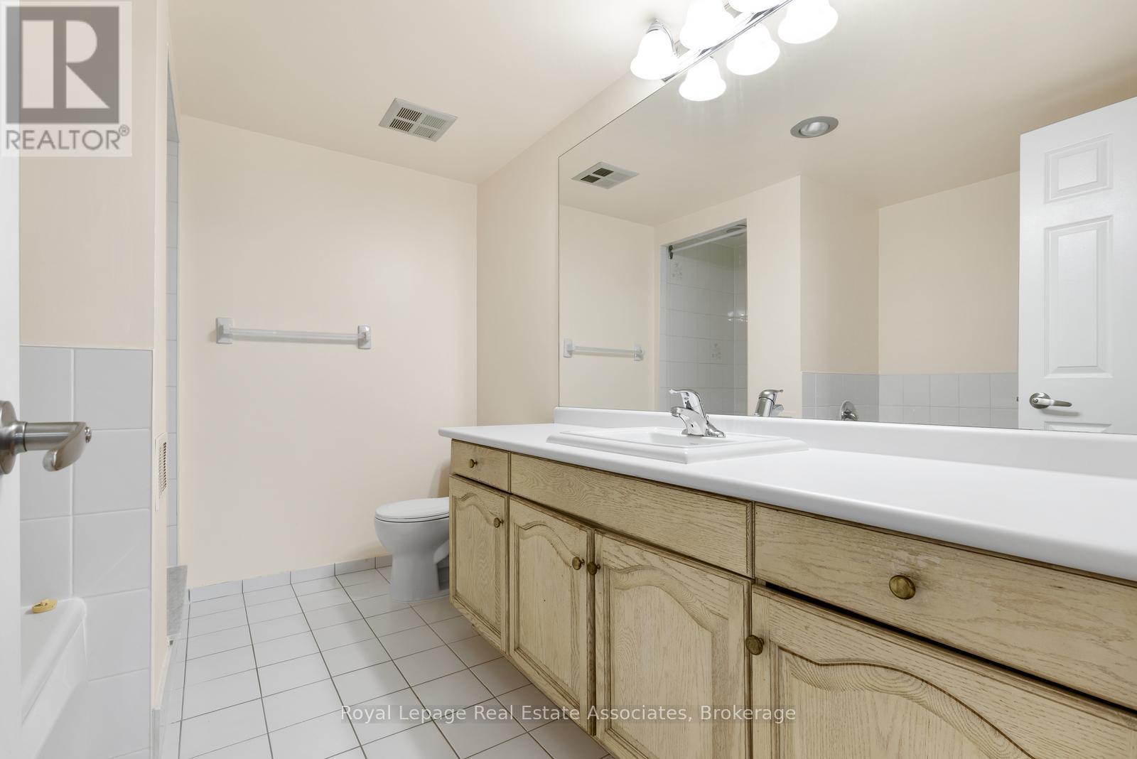 1604 - 2155 Burnhamthorpe Road W, Mississauga, Ontario  L5L 5P4 - Photo 24 - W12894866