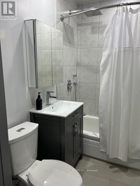 Main - 79 Barrhead Crescent, Toronto, Ontario  M9W 3Z8 - Photo 10 - W12894890