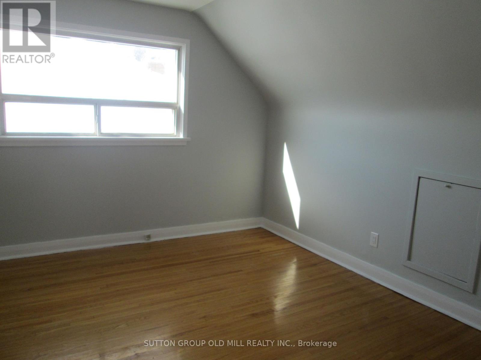 Main - 79 Barrhead Crescent, Toronto, Ontario  M9W 3Z8 - Photo 9 - W12894890