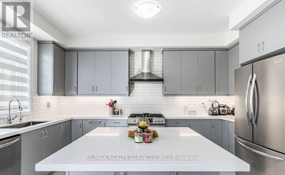 17 Overstone Road E, Halton Hills, Ontario  L7G 0M9 - Photo 11 - W12894892