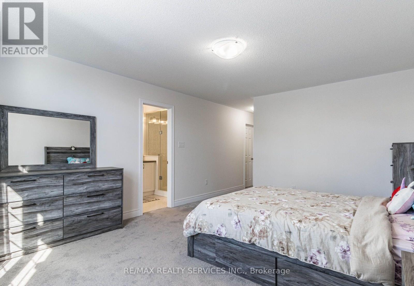 17 Overstone Road E, Halton Hills, Ontario  L7G 0M9 - Photo 13 - W12894892