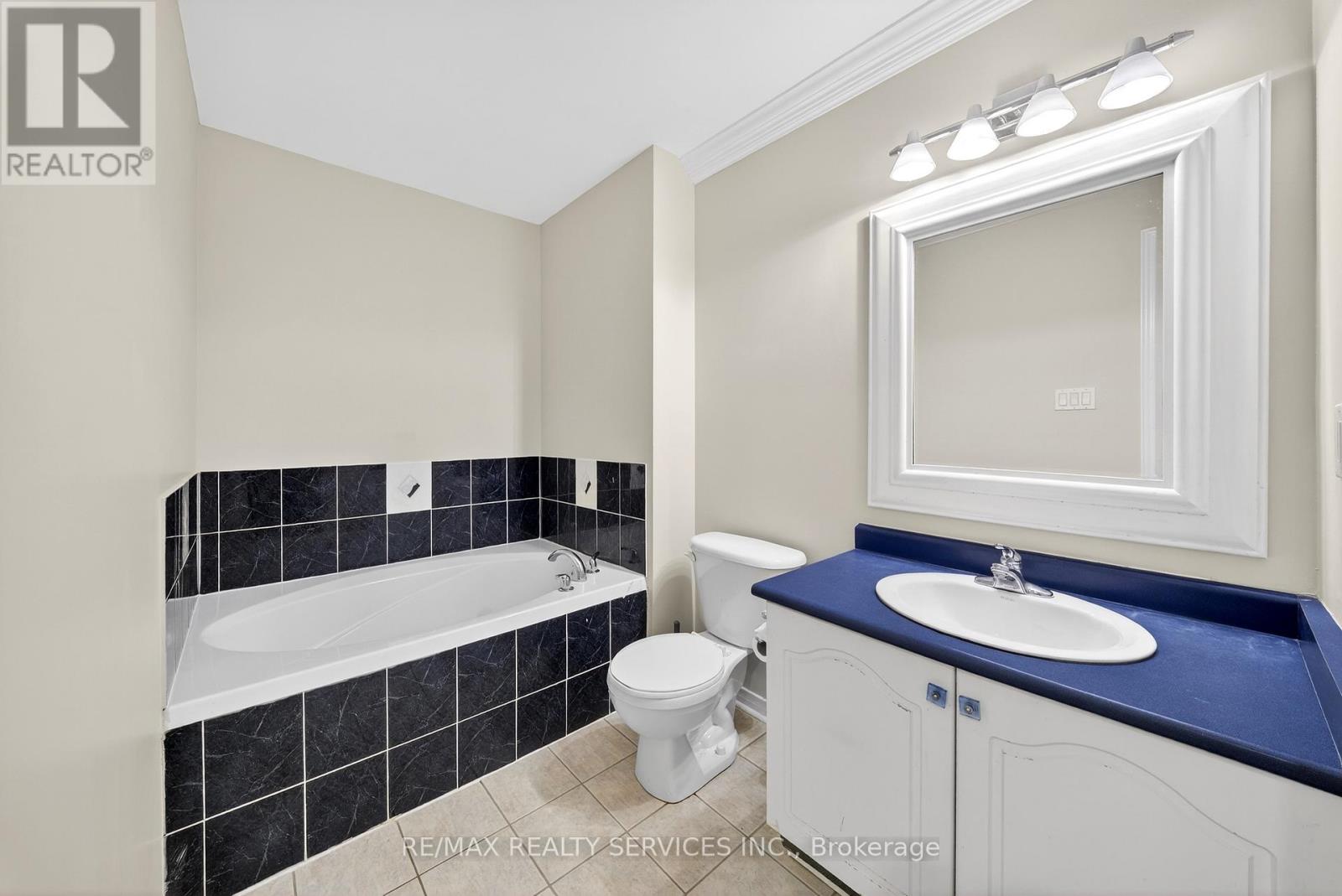 63 Irene Crescent, Brampton, Ontario  L7A 3E9 - Photo 28 - W12894904