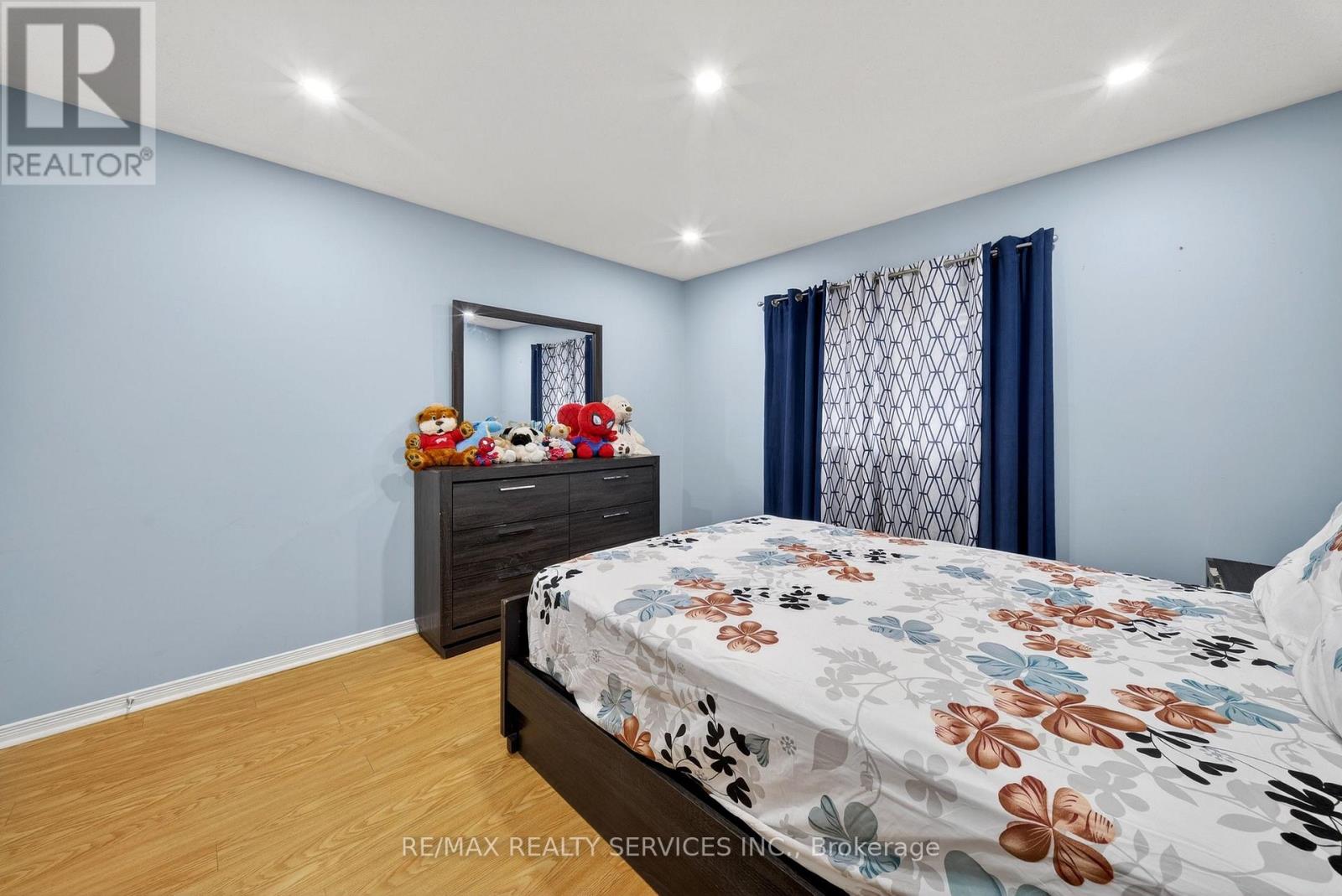 63 Irene Crescent, Brampton, Ontario  L7A 3E9 - Photo 32 - W12894904