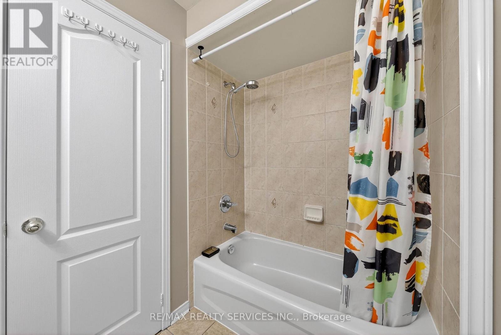 63 Irene Crescent, Brampton, Ontario  L7A 3E9 - Photo 37 - W12894904