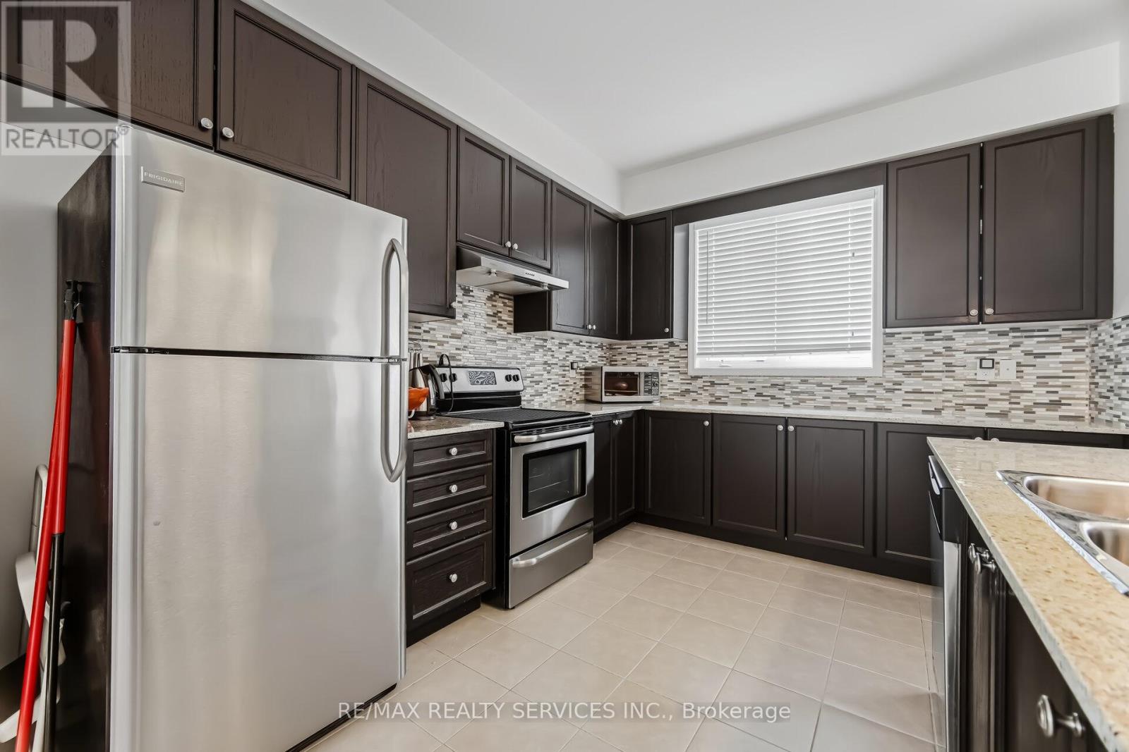 3 Alnwick Avenue, Caledon, Ontario  L7C 3P5 - Photo 20 - W12894930