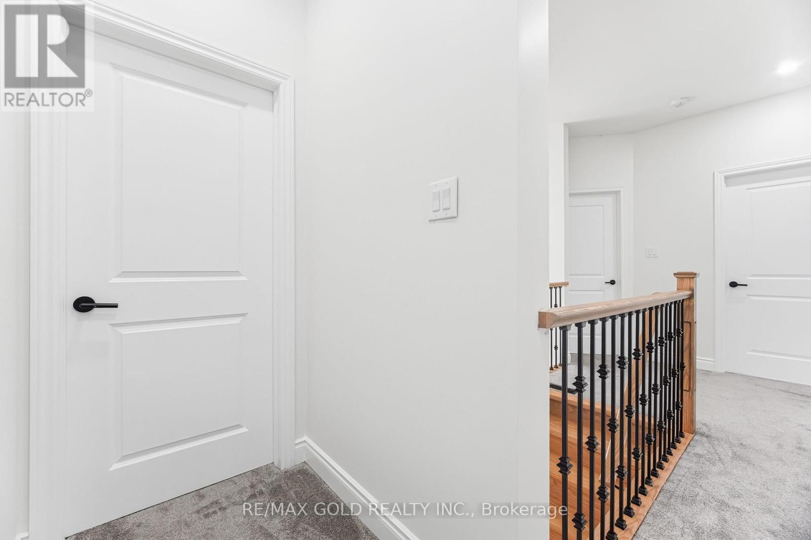 70 Mccraney Street W, Oakville, Ontario  L6H 1H4 - Photo 22 - W12894966