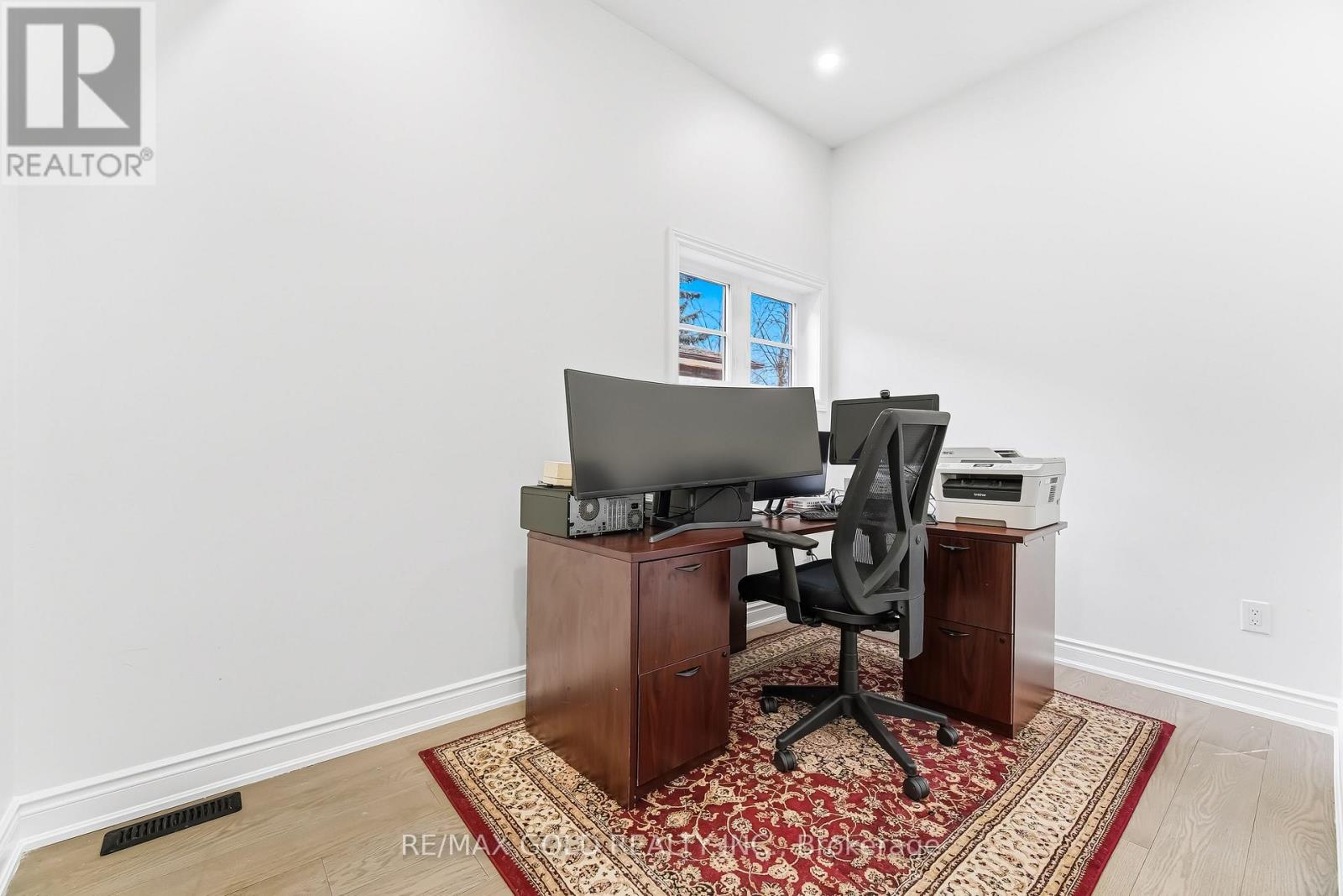 70 Mccraney Street W, Oakville, Ontario  L6H 1H4 - Photo 41 - W12894966