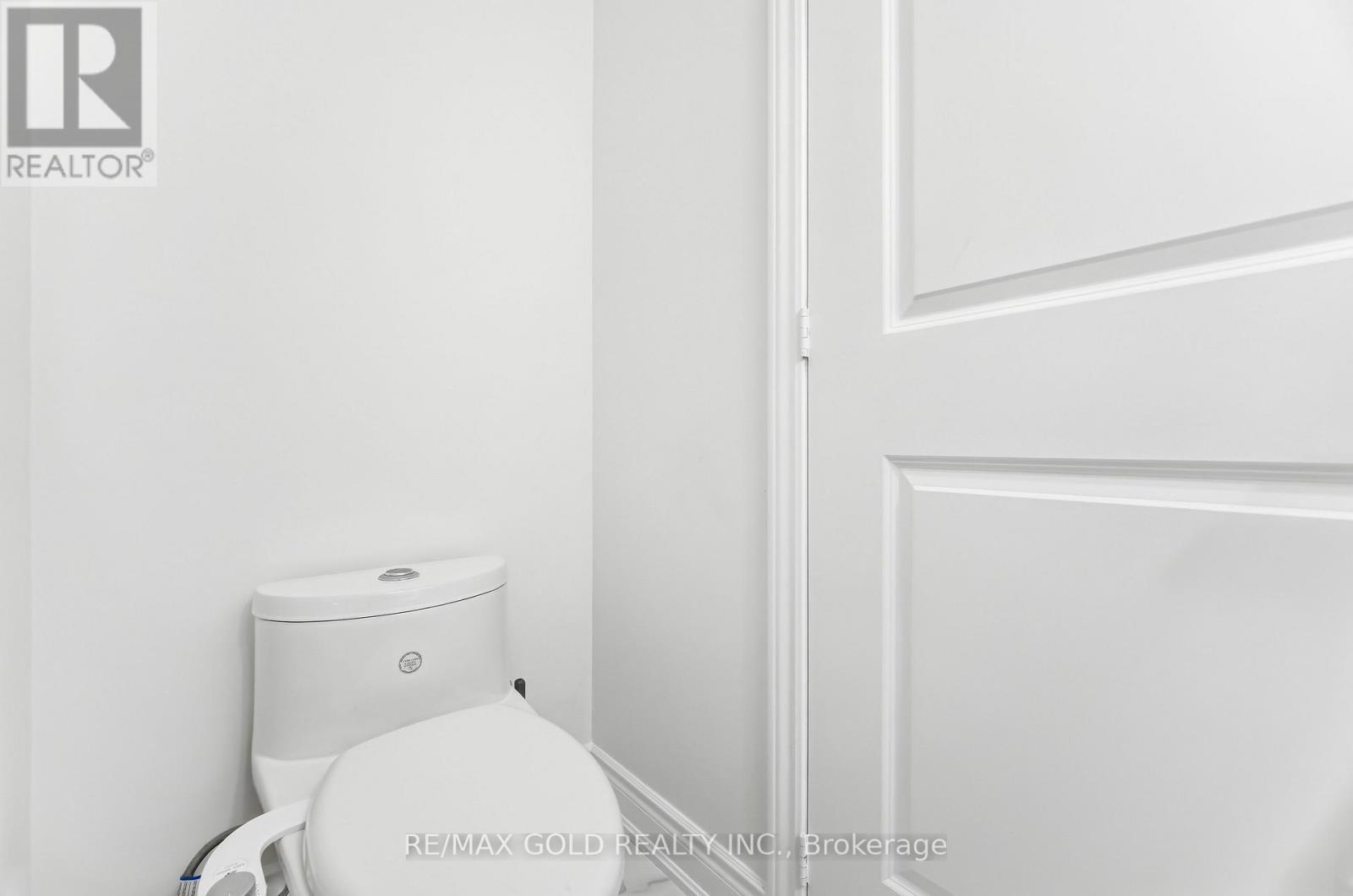 70 Mccraney Street W, Oakville, Ontario  L6H 1H4 - Photo 43 - W12894966