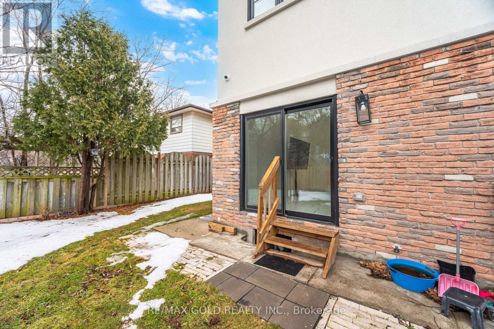 70 Mccraney Street W, Oakville, Ontario  L6H 1H4 - Photo 47 - W12894966