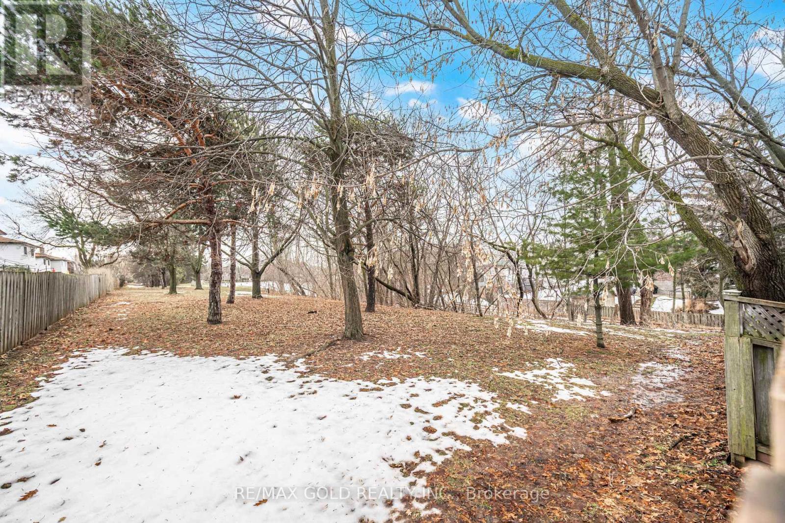 70 Mccraney Street W, Oakville, Ontario  L6H 1H4 - Photo 49 - W12894966