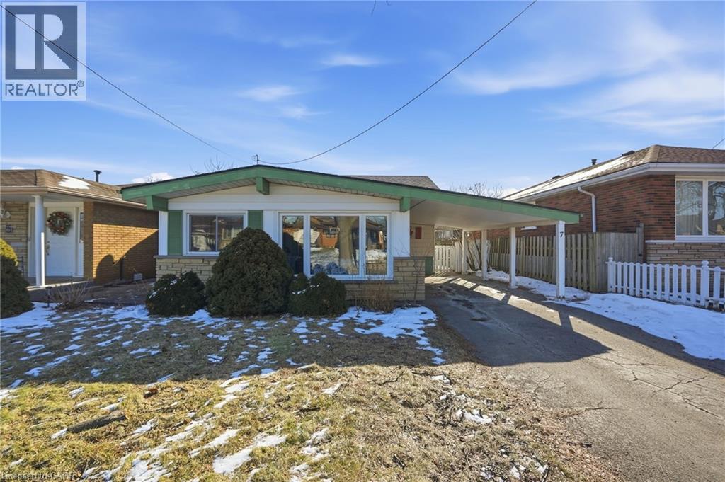 7 Rapallo Drive, Hamilton, Ontario  L8T 3X6 - Photo 2 - 40808426