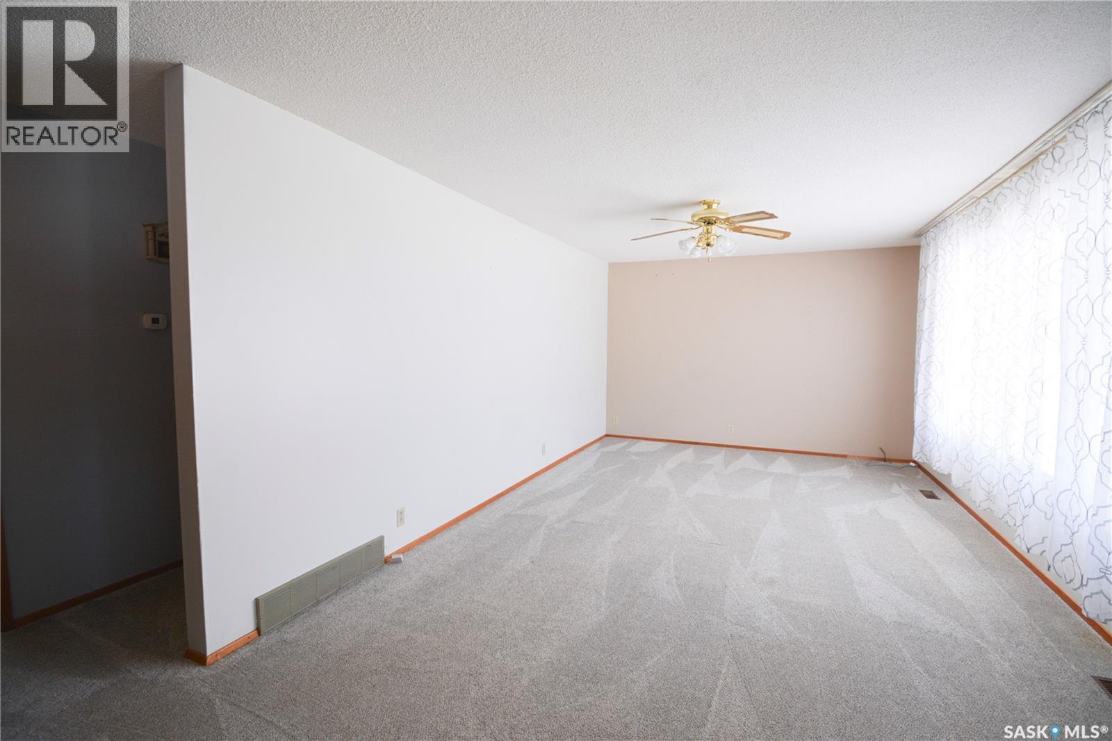 410 Central Avenue, Montmartre, Saskatchewan  S0G 3M0 - Photo 11 - SK030688