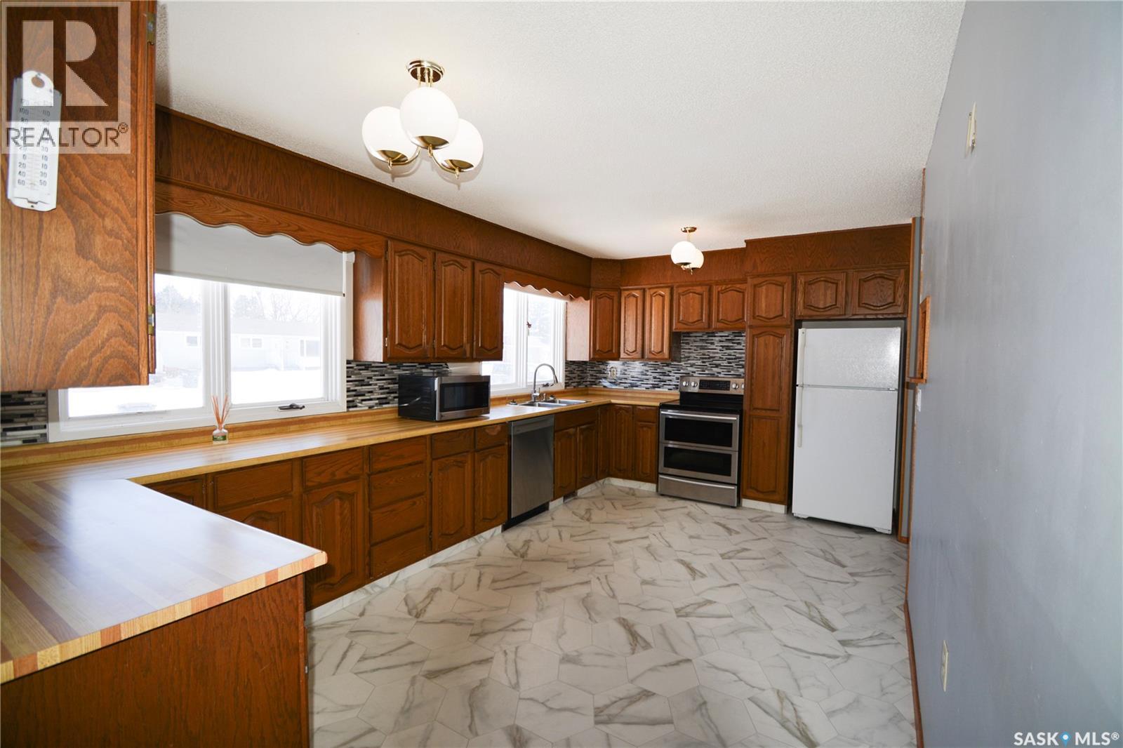 410 Central Avenue, Montmartre, Saskatchewan  S0G 3M0 - Photo 8 - SK030688