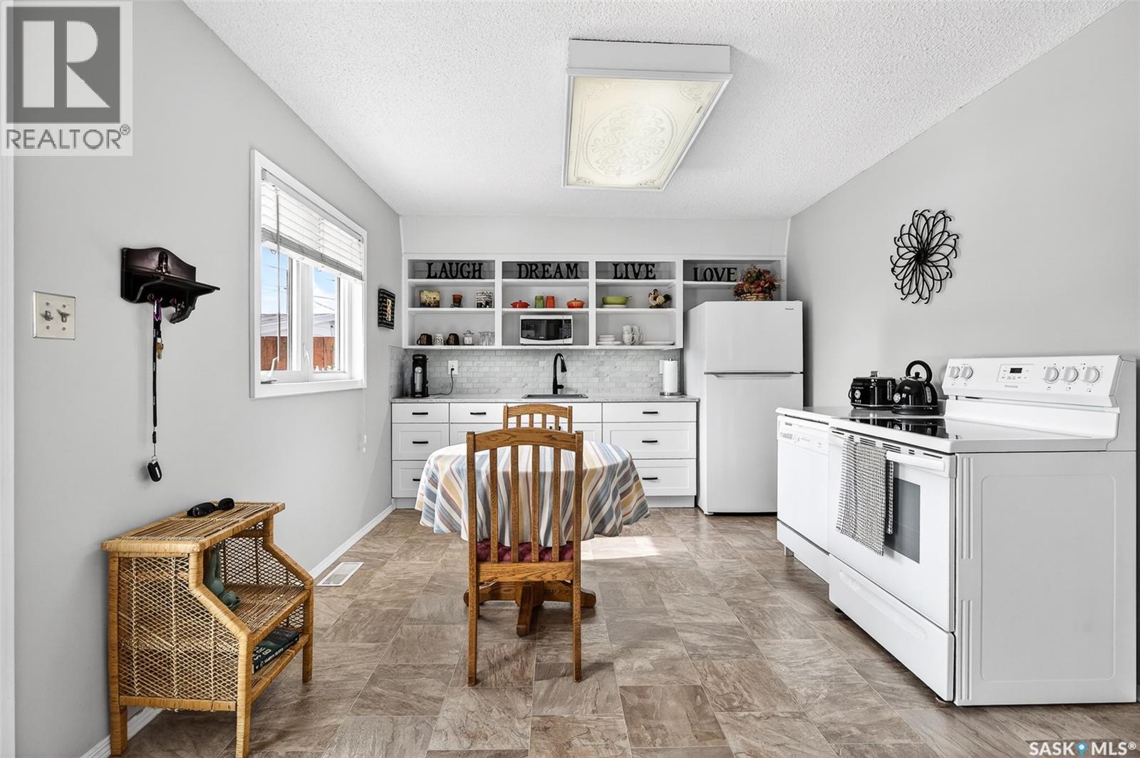 1239 Duffield Street W, Moose Jaw, Saskatchewan  S6H 5K2 - Photo 13 - SK030649