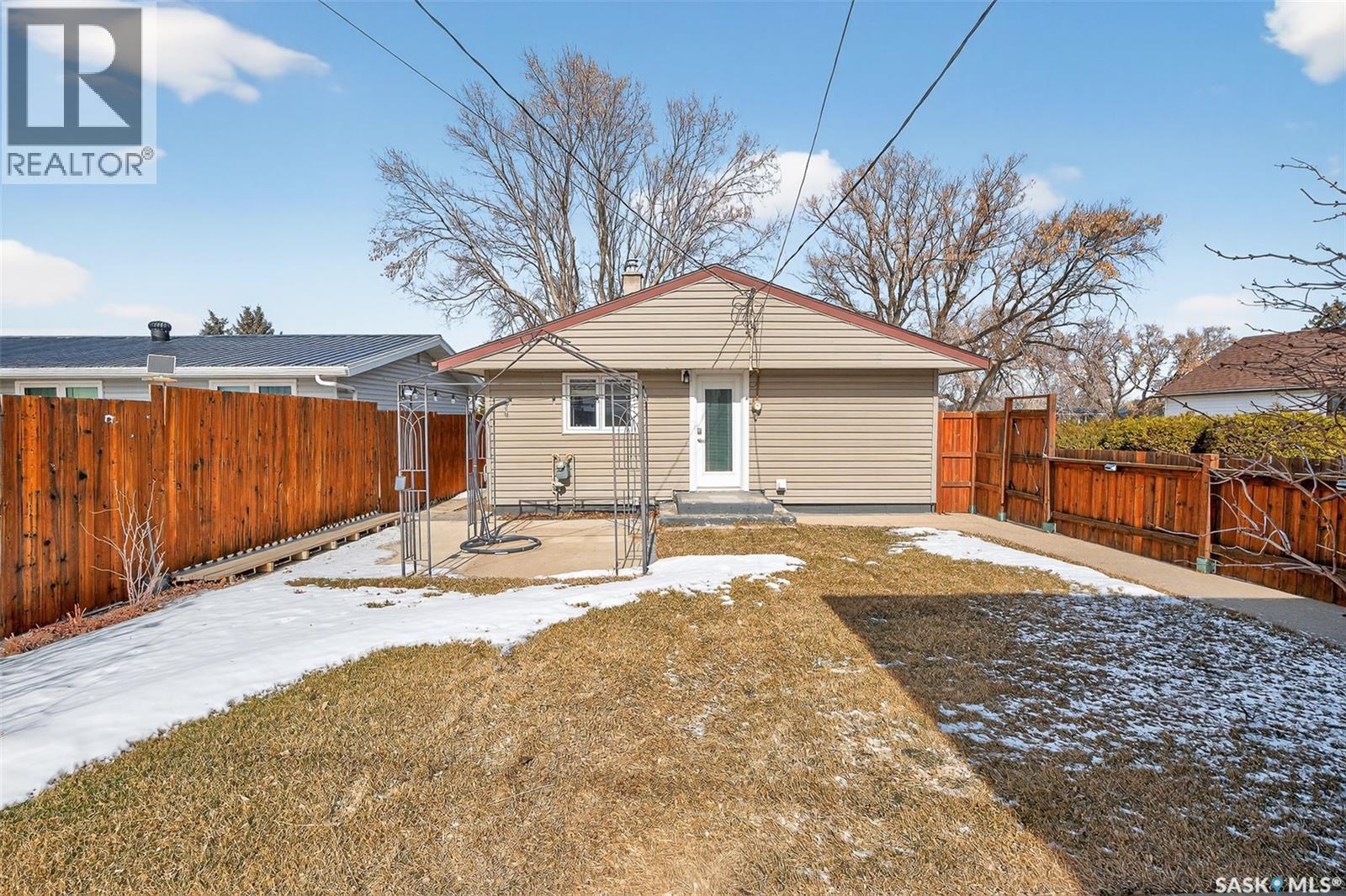 1239 Duffield Street W, Moose Jaw, Saskatchewan  S6H 5K2 - Photo 25 - SK030649