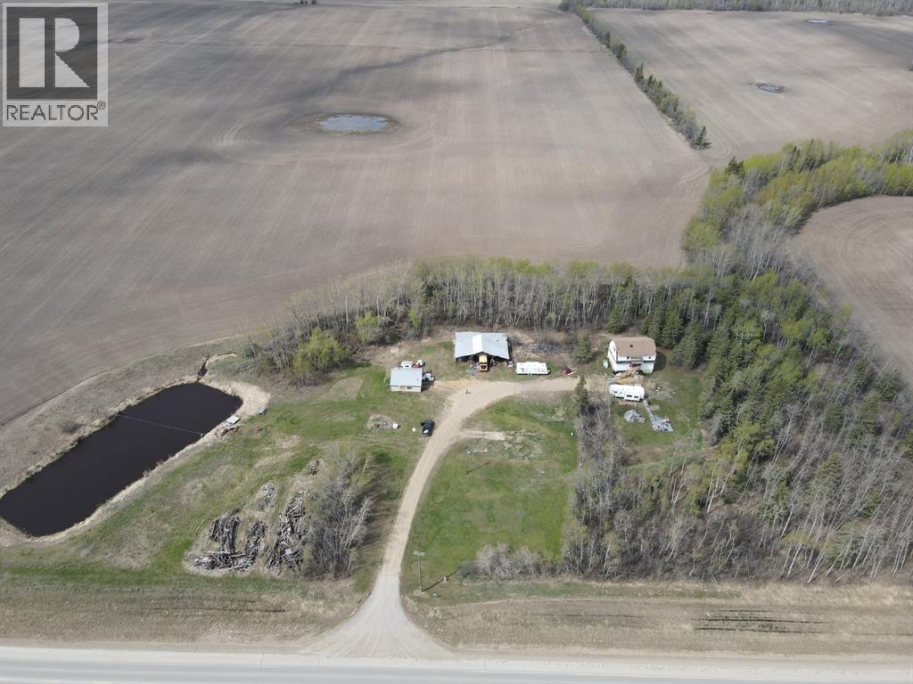 84434 Hwy 688, Rural Northern Sunrise County, Alberta  T8S 1S4 - Photo 2 - A2294335