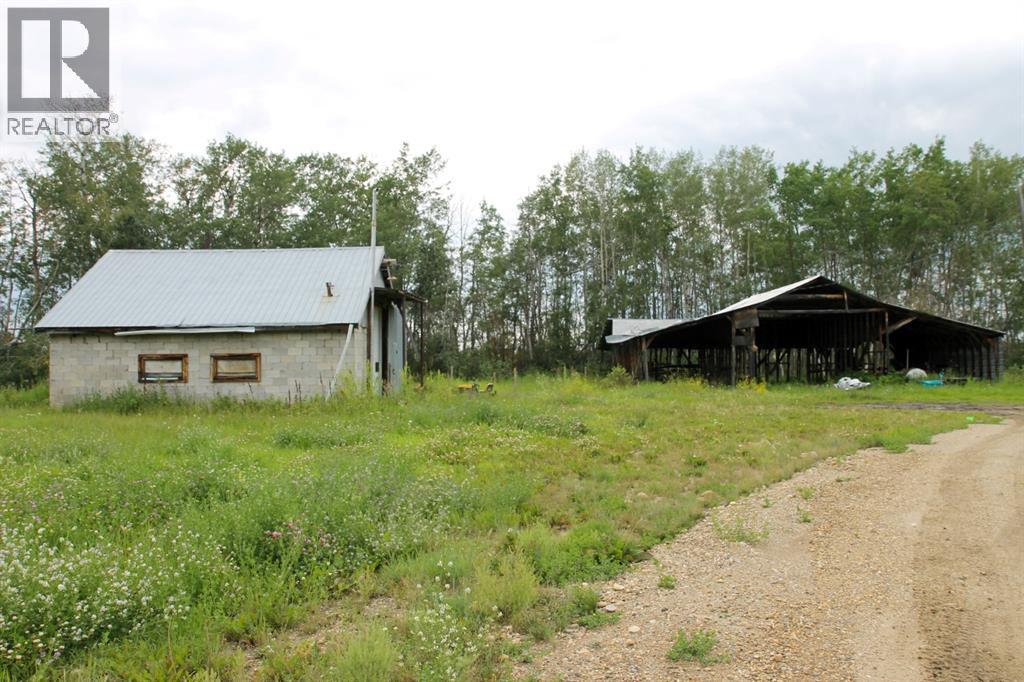 84434 Hwy 688, Rural Northern Sunrise County, Alberta  T8S 1S4 - Photo 6 - A2294335