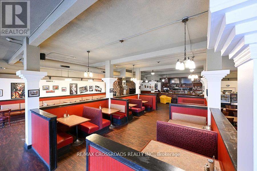 931 Queenston Road, Hamilton, Ontario  L8G 1B8 - Photo 3 - X12894696