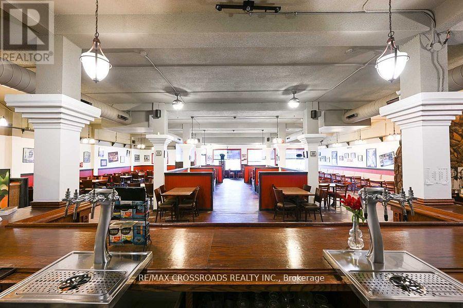 931 Queenston Road, Hamilton, Ontario  L8G 1B8 - Photo 6 - X12894696