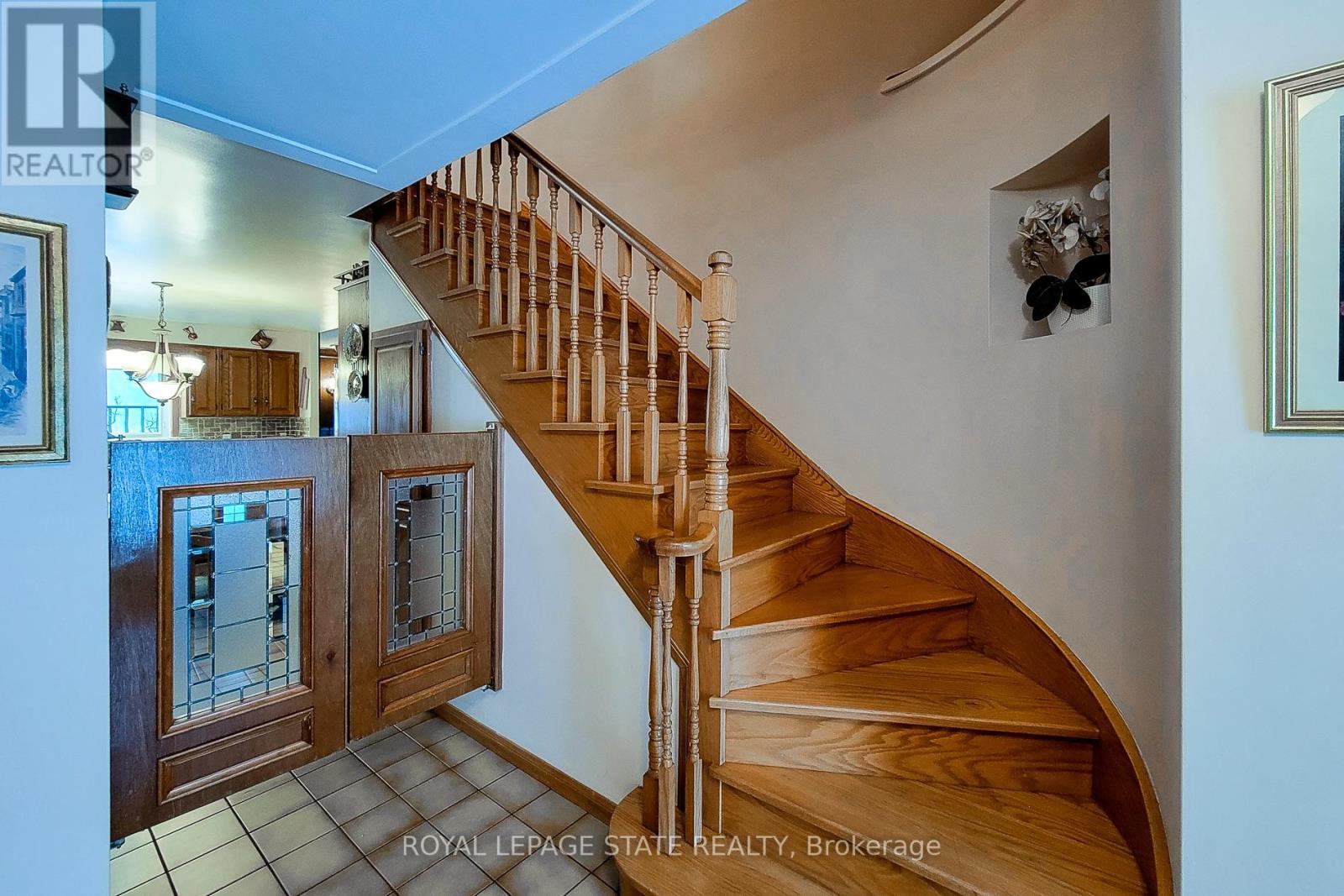 52 Elena Court, Hamilton, Ontario  L9C 7P7 - Photo 25 - X12894724