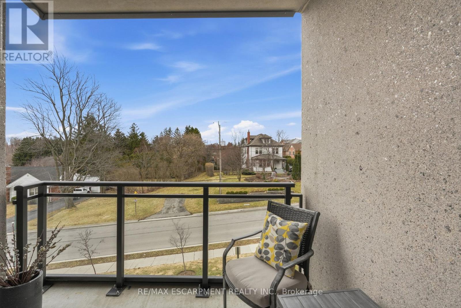 201 - 30 Hamilton Street S, Hamilton, Ontario  L8B 1V8 - Photo 22 - X12894790