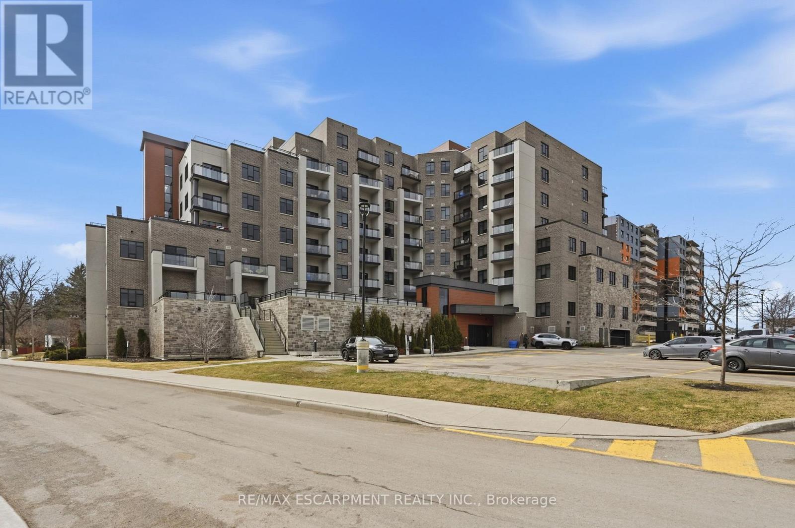 201 - 30 Hamilton Street S, Hamilton, Ontario  L8B 1V8 - Photo 48 - X12894790