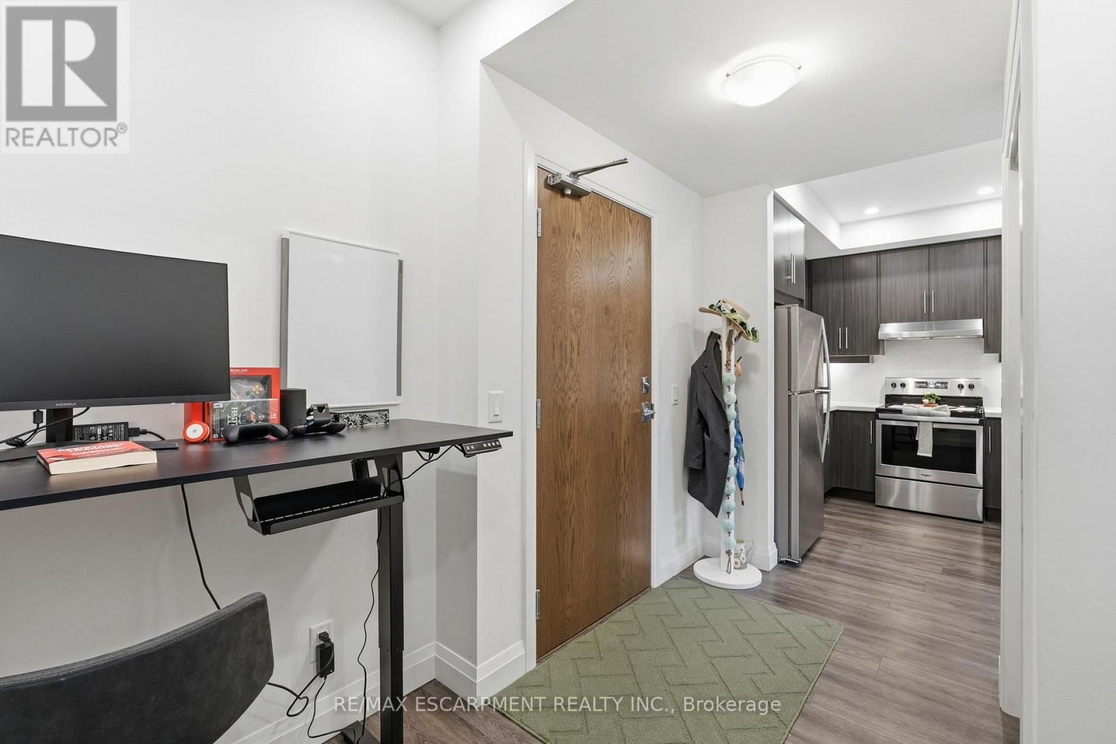 201 - 30 Hamilton Street S, Hamilton, Ontario  L8B 1V8 - Photo 7 - X12894790