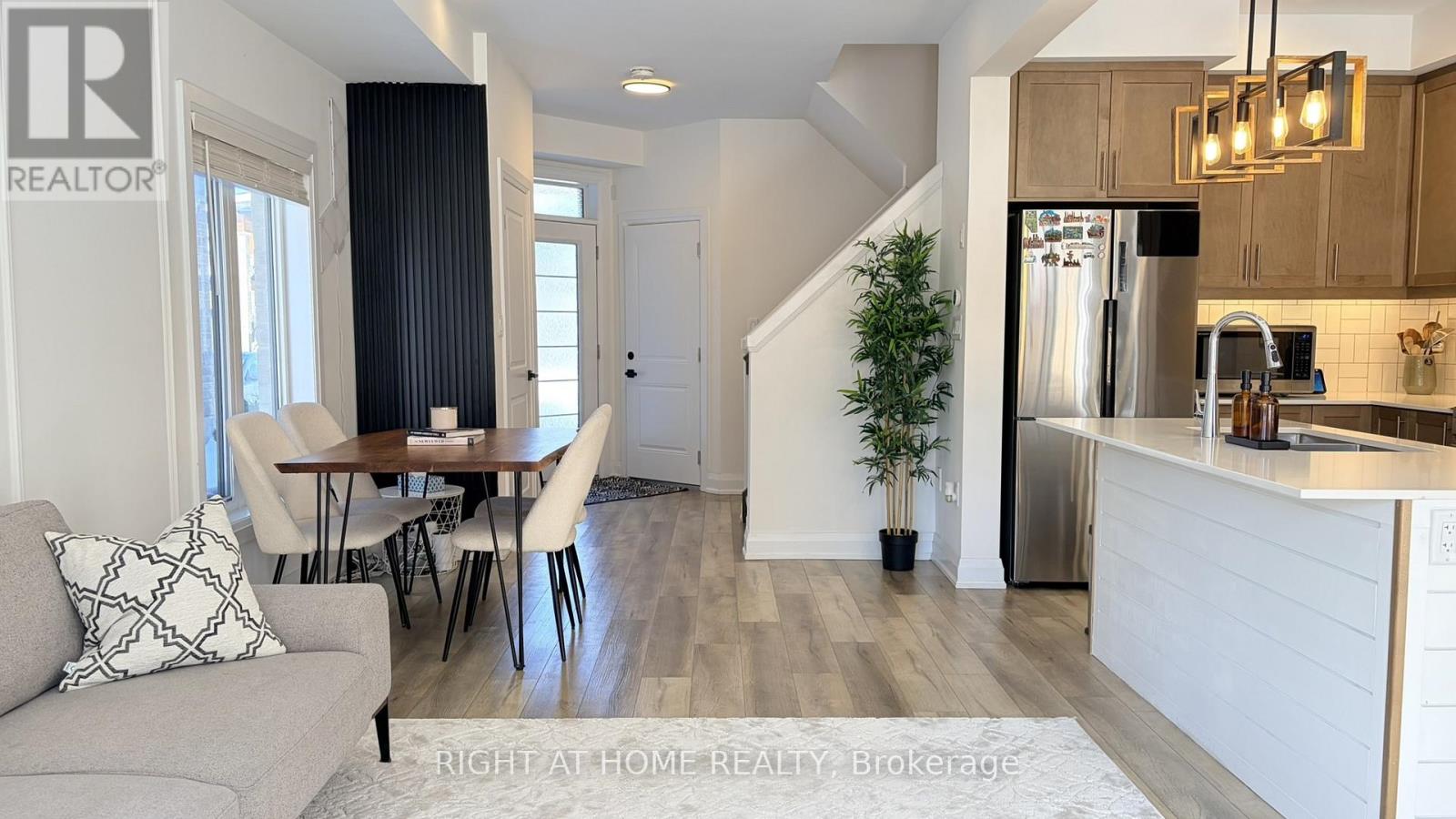 205 Longboat Run W, Brantford, Ontario  N3T 0T2 - Photo 15 - X12894960