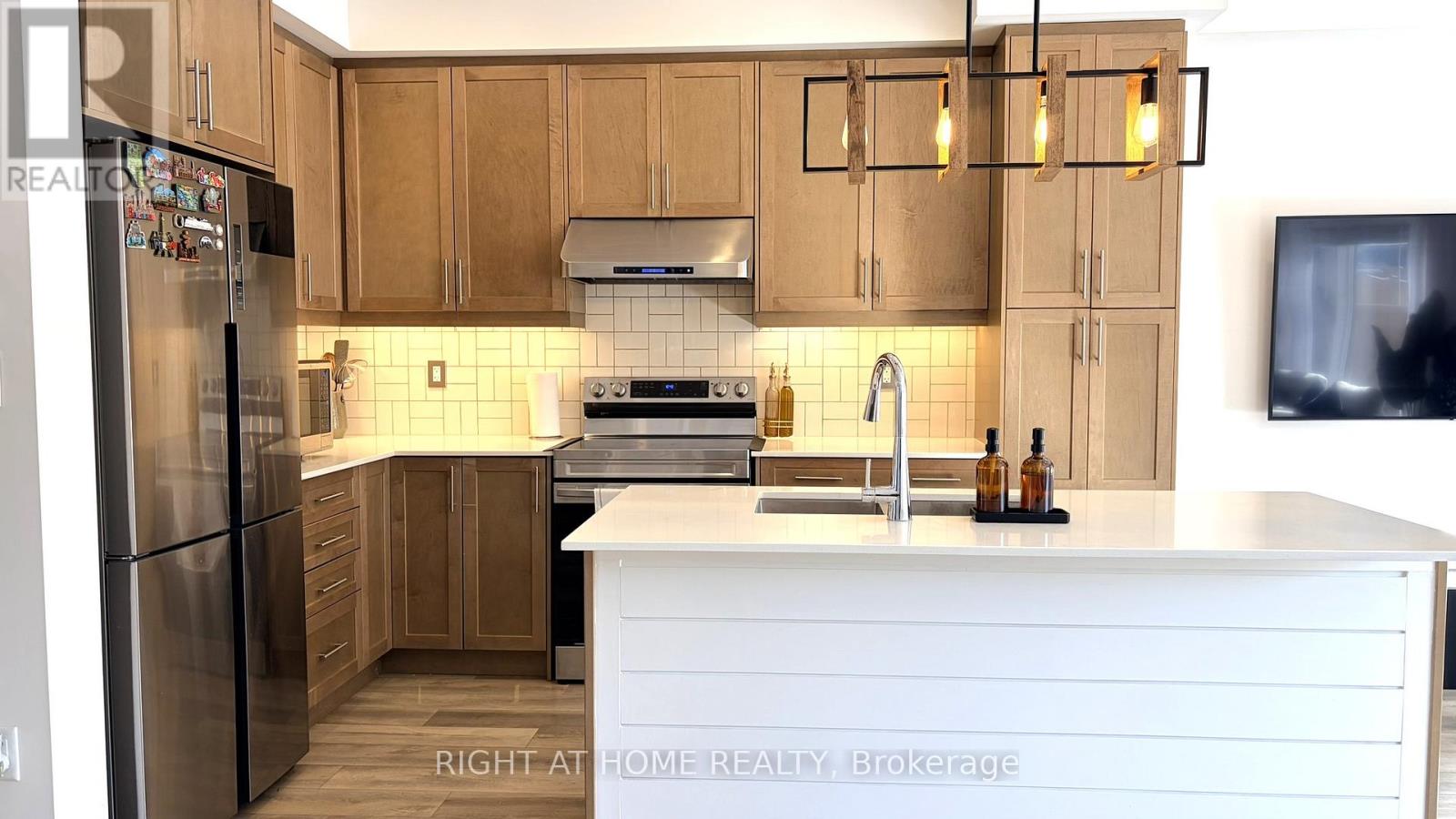 205 Longboat Run W, Brantford, Ontario  N3T 0T2 - Photo 16 - X12894960