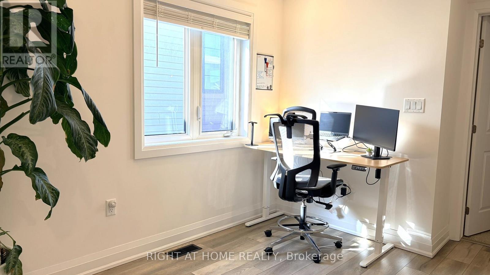 205 Longboat Run W, Brantford, Ontario  N3T 0T2 - Photo 25 - X12894960