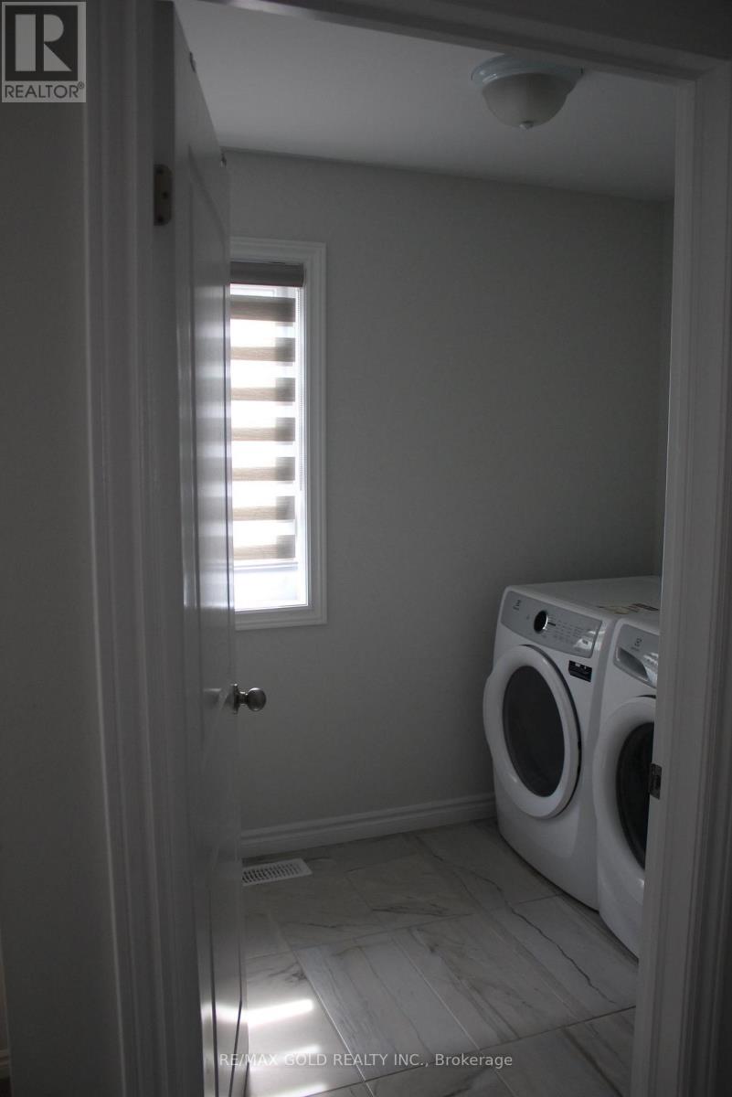 30 Henry Maracle Street E, North Dumfries, Ontario  N0B 1E0 - Photo 11 - X12890506