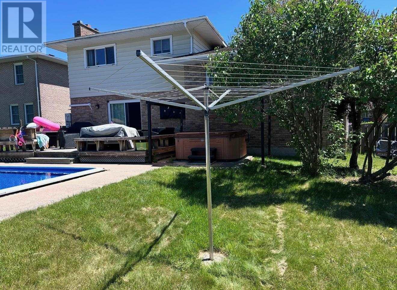 121 Centennial Ave, Sault Ste. Marie, Ontario  P6A 5B2 - Photo 3 - SM260492