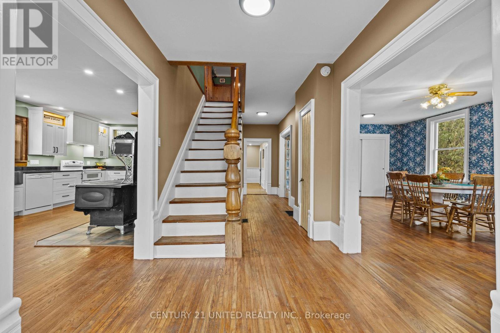 2 Mclean Avenue, Havelock-Belmont-Methuen (Havelock), Ontario  K0L 1Z0 - Photo 4 - X12894982