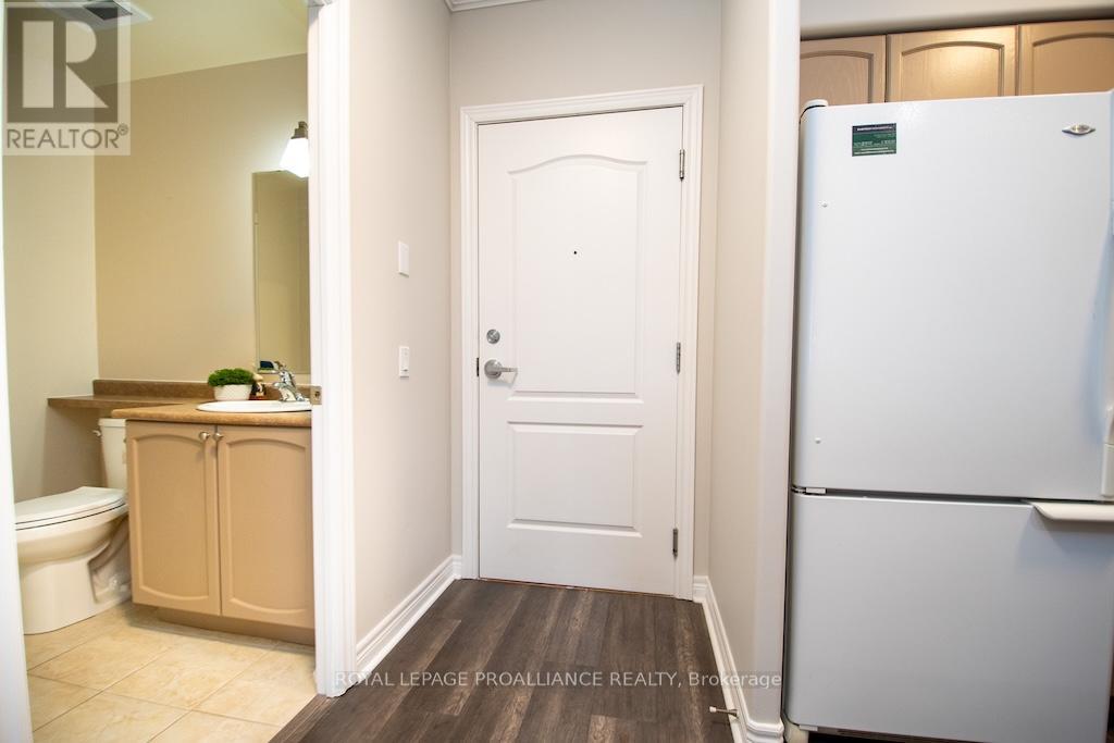212 - 869 Clonsilla Avenue, Peterborough, Ontario  K9J 0B7 - Photo 6 - X12895050