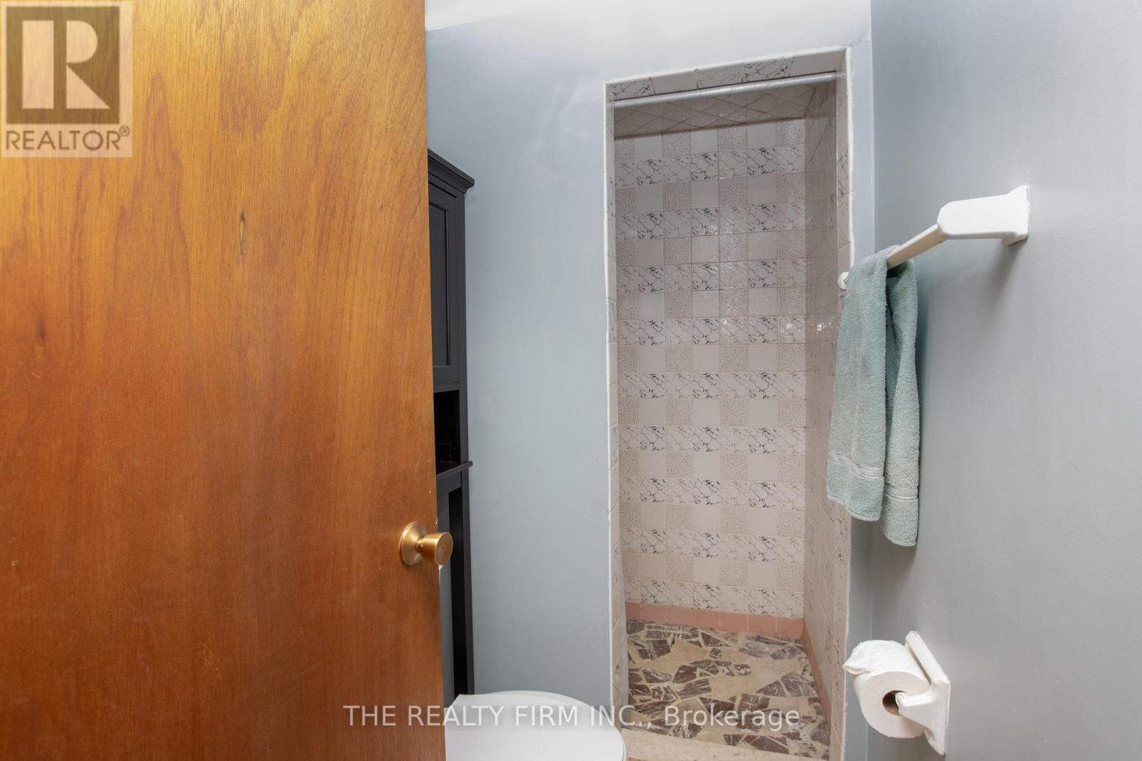 424 Base Line Road E, London South, Ontario  N6C 2P6 - Photo 29 - X12894992