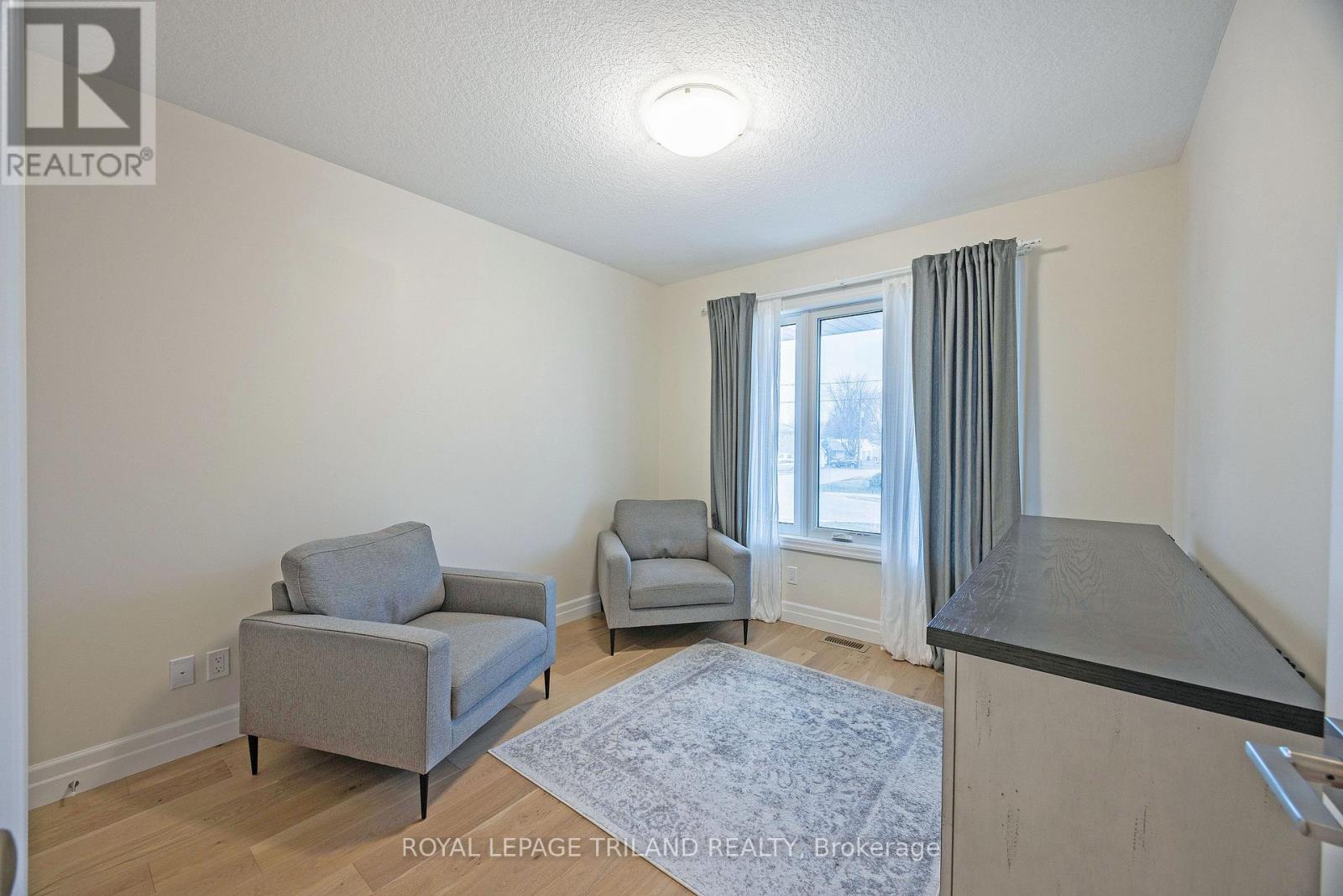 19.5 Park Avenue, St. Thomas, Ontario  N5R 4V5 - Photo 6 - X12895068