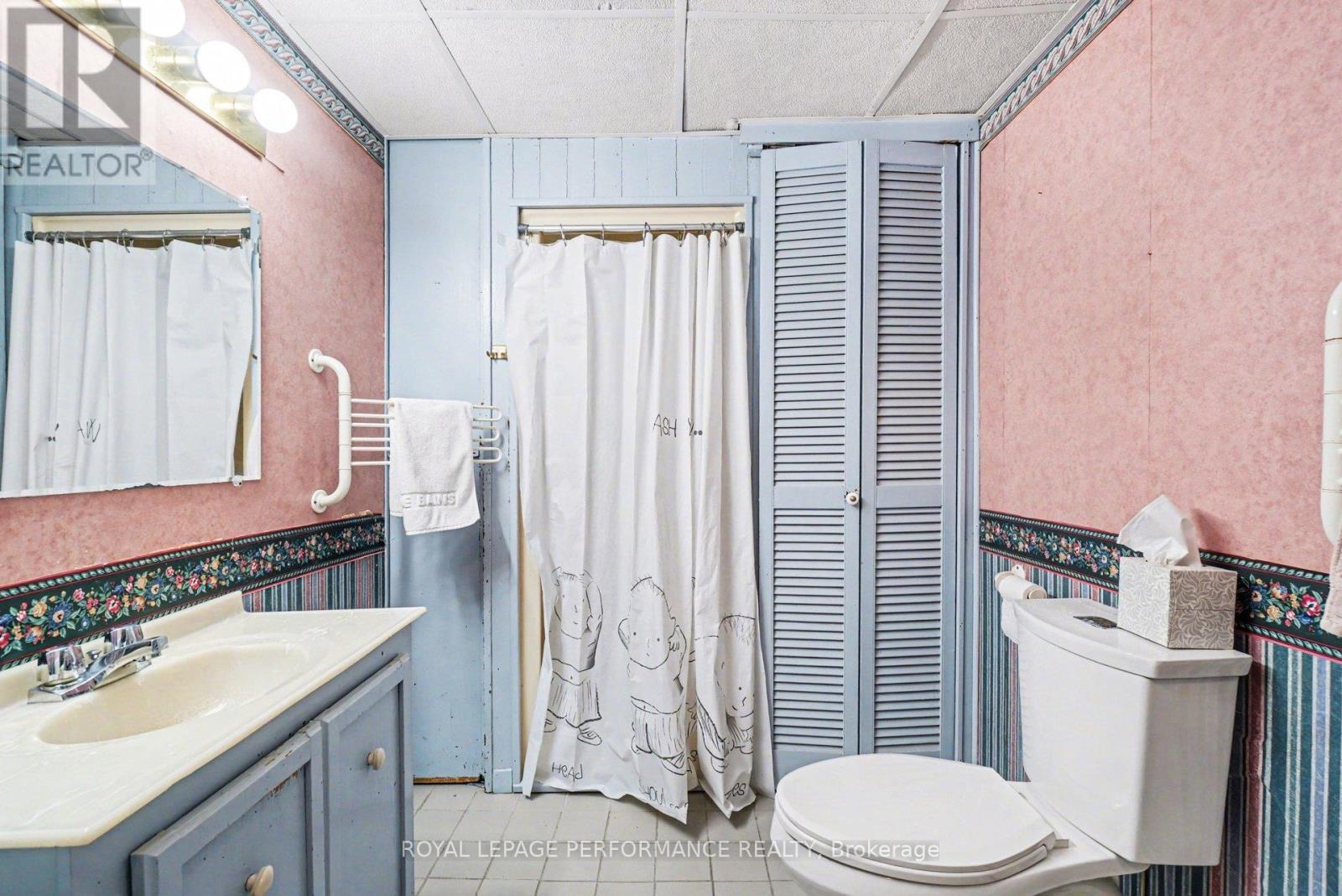 299 Mockingbird Drive, Ottawa, Ontario  K1E 2A4 - Photo 29 - X12895060