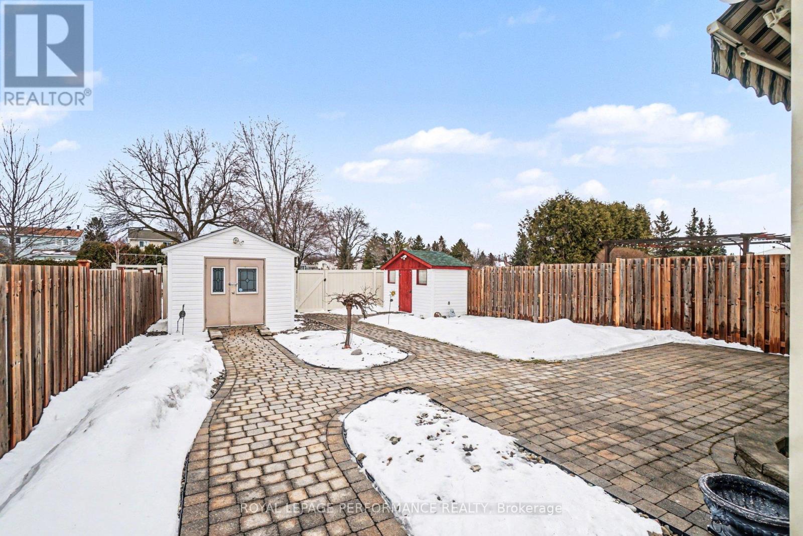 299 Mockingbird Drive, Ottawa, Ontario  K1E 2A4 - Photo 31 - X12895060