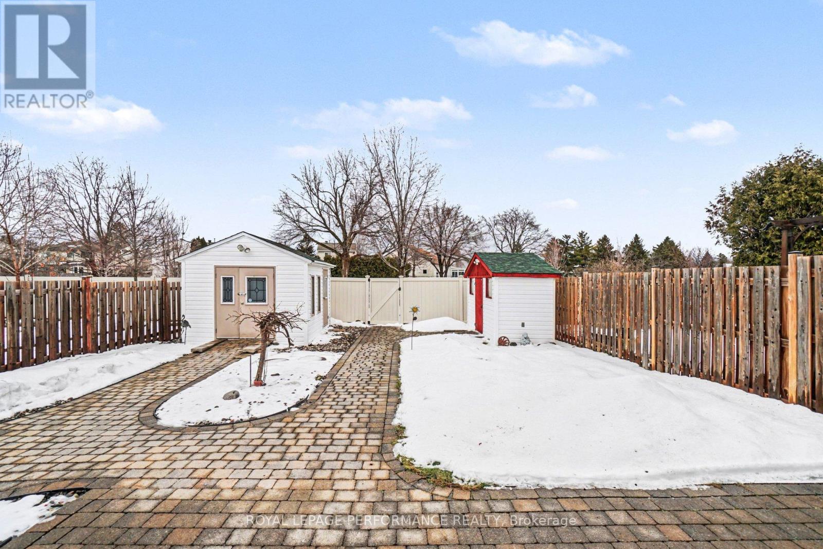 299 Mockingbird Drive, Ottawa, Ontario  K1E 2A4 - Photo 32 - X12895060