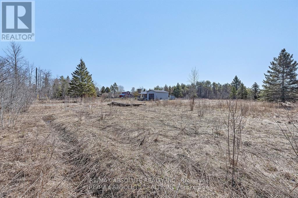 18 Wolford Centre Avenue, Merrickville-Wolford, Ontario  K0G 1N0 - Photo 6 - X12895114