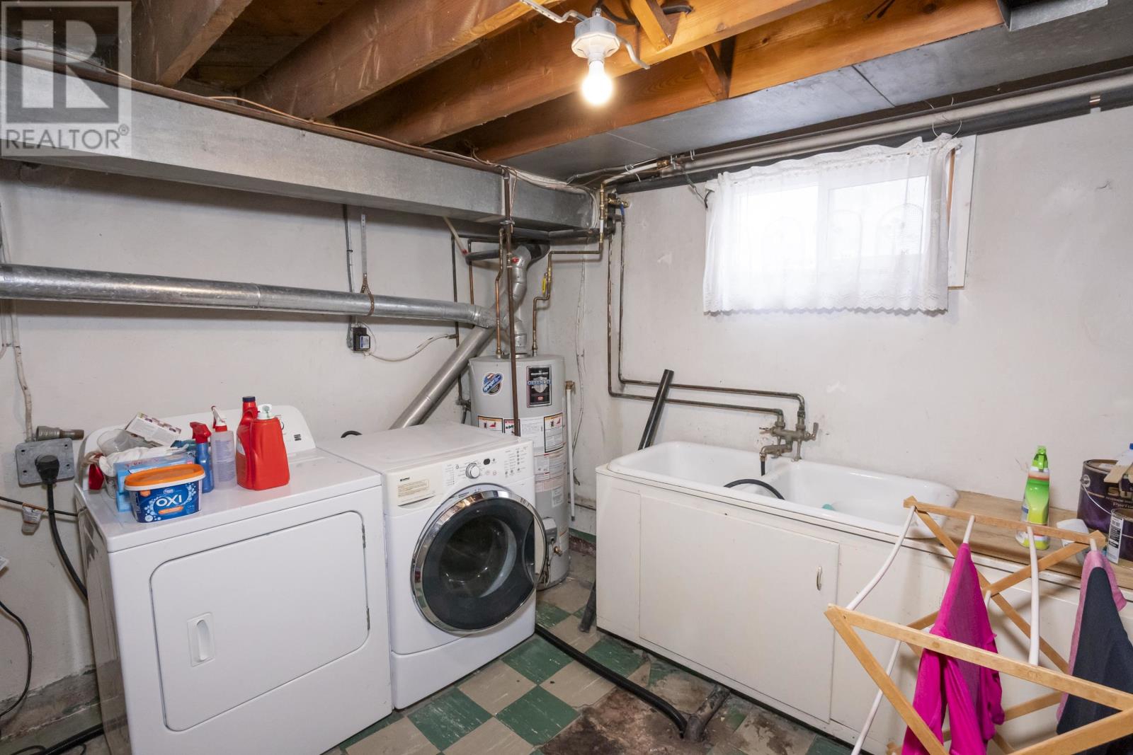 1729 Mcgregor Ave, Thunder Bay, Ontario  P7E 5E9 - Photo 38 - TB2600401