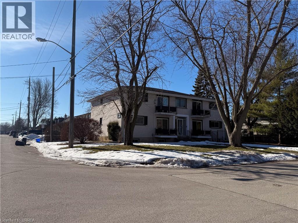 36 GRAHAM Avenue Unit# 3, Brantford, Ontario
