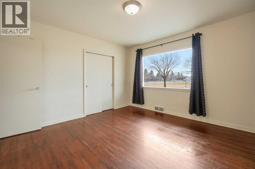 1412 Russet Road Ne, Calgary, Alberta  T2E 5L6 - Photo 10 - A2284962