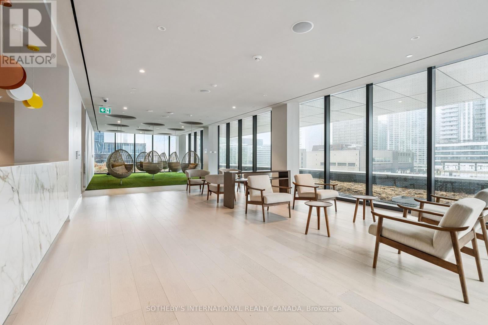 5105 - 55 Cooper Street, Toronto, Ontario  M5E 0G1 - Photo 2 - C12871888