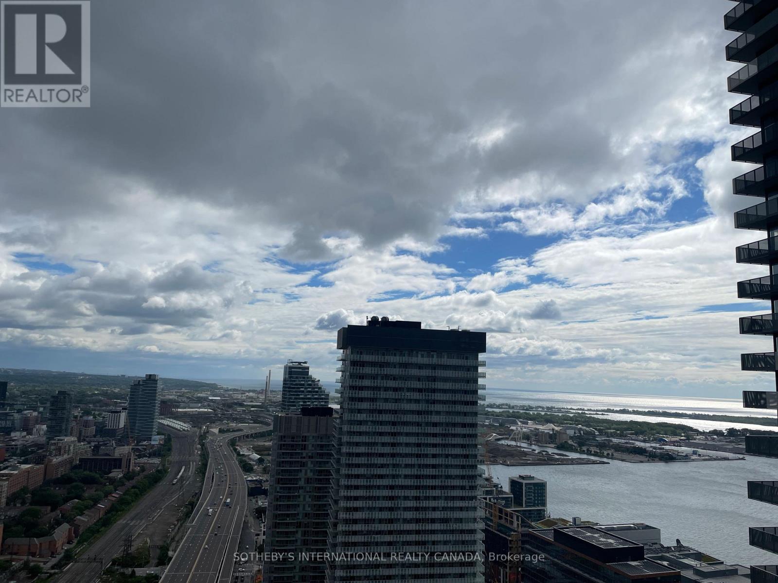 5105 - 55 Cooper Street, Toronto, Ontario  M5E 0G1 - Photo 39 - C12871888