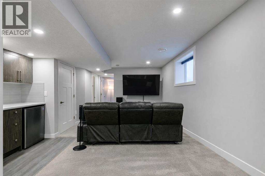 429 South Point Glen Sw, Airdrie, Alberta  T4B 4L1 - Photo 23 - A2293563