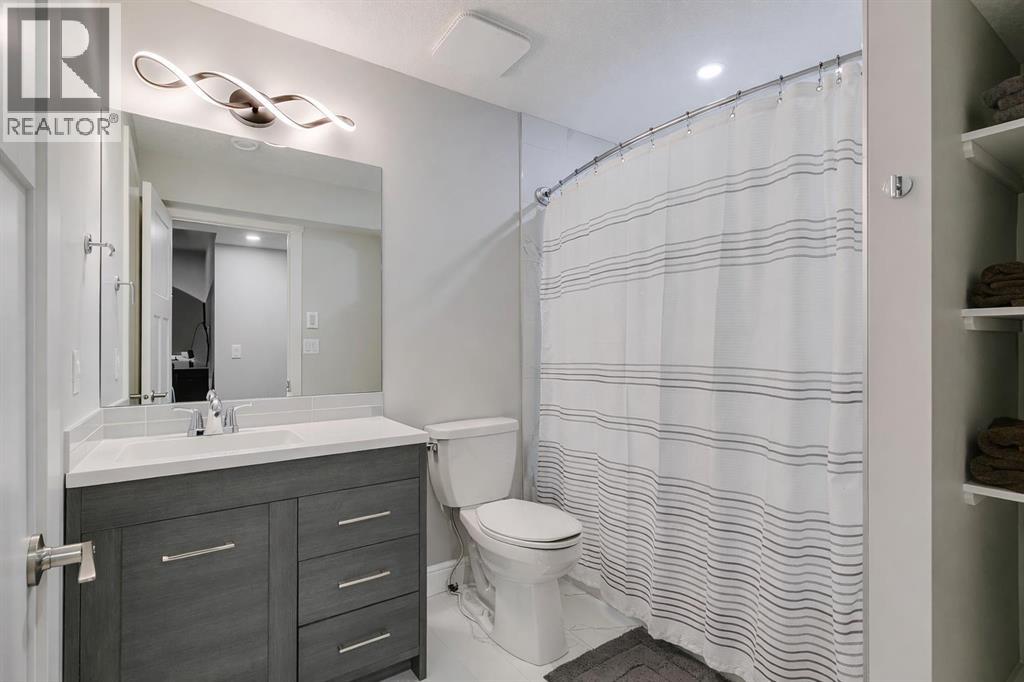 429 South Point Glen Sw, Airdrie, Alberta  T4B 4L1 - Photo 26 - A2293563