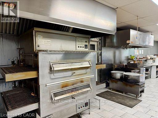 1960 Main Street, Hamilton, Ontario  L8S 4N5 - Photo 9 - 40813146