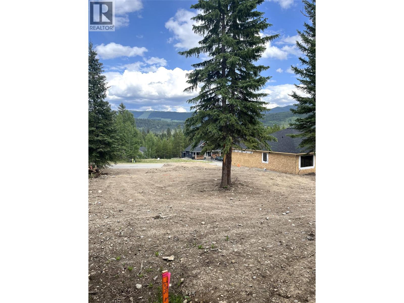 83 Deerborne Drive, Elkford, British Columbia  V0B 1H0 - Photo 6 - 10379903