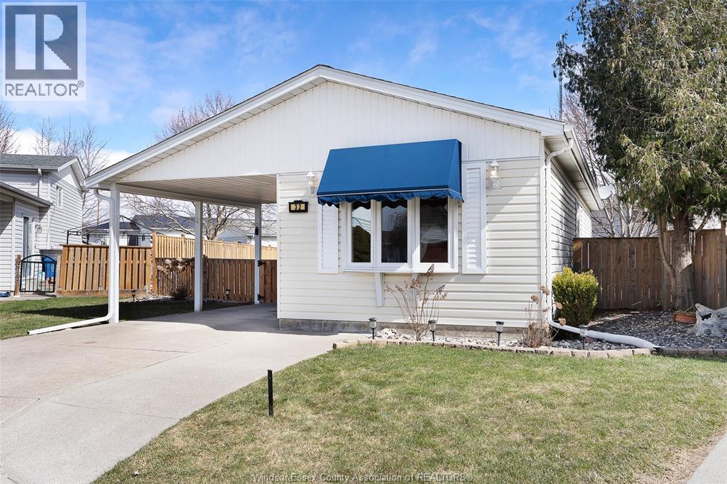 32 Chestnut, Mcgregor, Ontario  N0R 1J0 - Photo 3 - 26005611